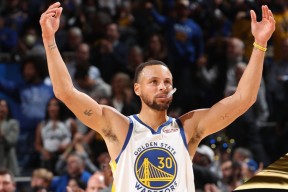 九游官方网站-瓦伦西亚迎德国杯关键赛，冲刺阶段状态回暖，话题不断，身体对抗强度拉满的简单介绍